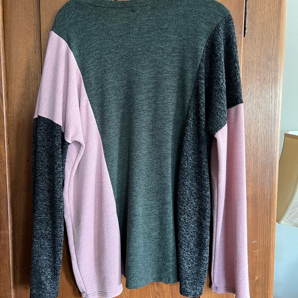 HEIMISH USA Color Block V-Neck Sweater - Forest Gray, Blush Pink, Charcoal - Picture 2 of 4